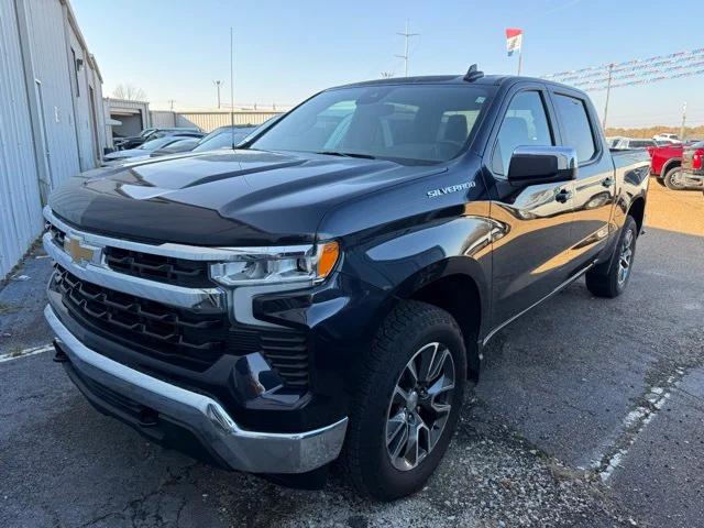 2022 Chevrolet Silverado 1500 4WD Crew Cab Short Bed LT with 2FL