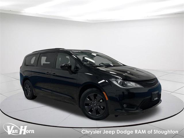 2020 Chrysler Pacifica Hybrid Touring L