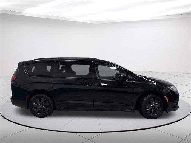 2020 Chrysler Pacifica Hybrid Touring L