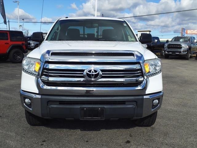 2017 Toyota Tundra SR5 5.7L V8