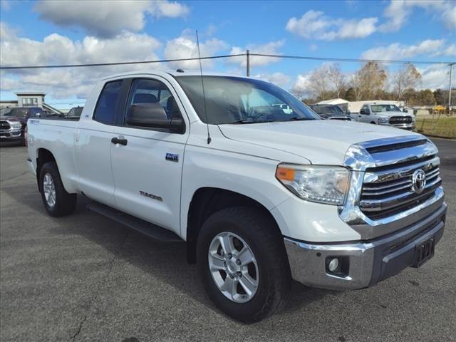 2017 Toyota Tundra SR5 5.7L V8