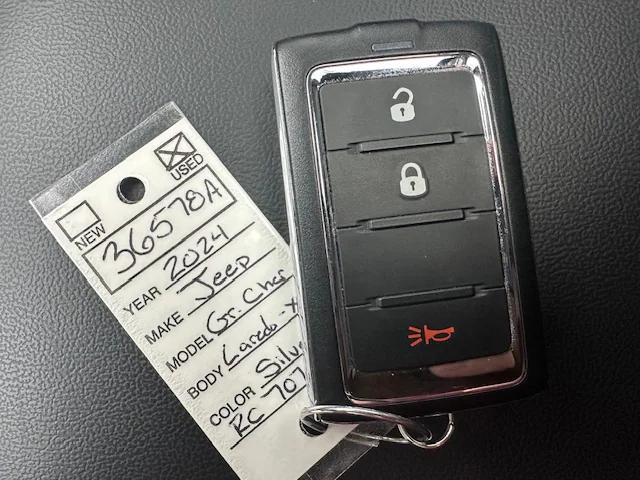 2024 Jeep Grand Cherokee Laredo X 4x4