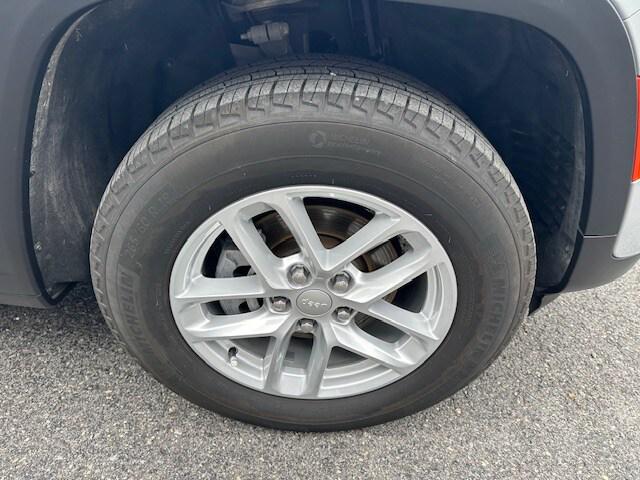 2024 Jeep Grand Cherokee Laredo X 4x4