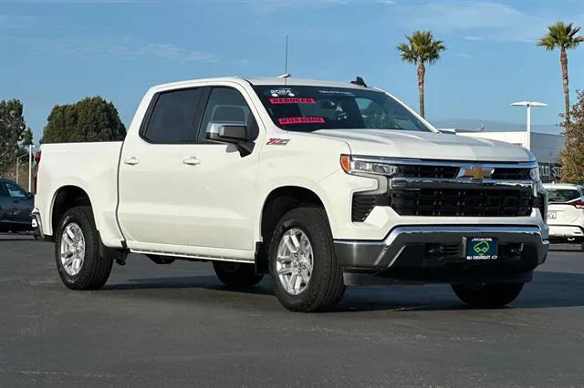 2024 Chevrolet Silverado 1500 4WD Crew Cab Short Bed LT