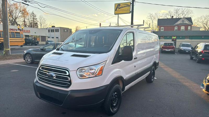 2018 Ford Transit Low Roof w/60/40 Side Door w/RWB Van 3D