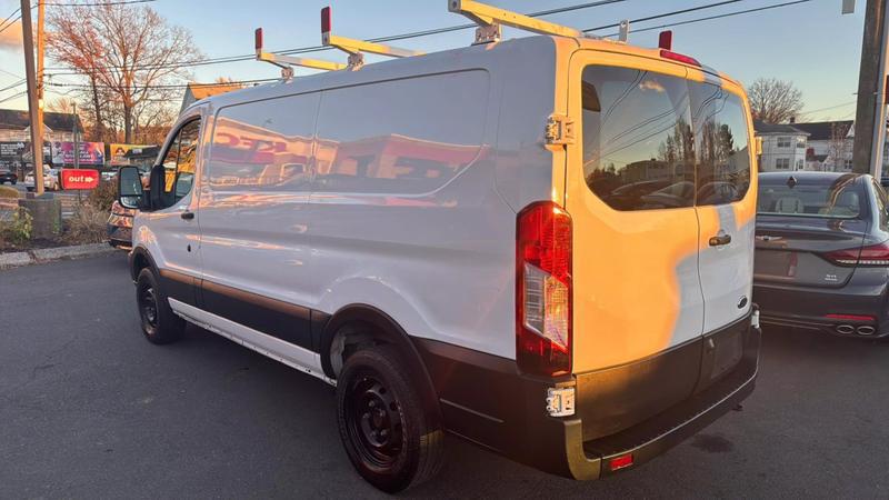 2018 Ford Transit Low Roof w/60/40 Side Door w/RWB Van 3D