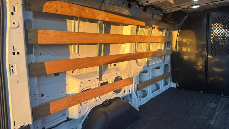 2018 Ford Transit Low Roof w/60/40 Side Door w/RWB Van 3D