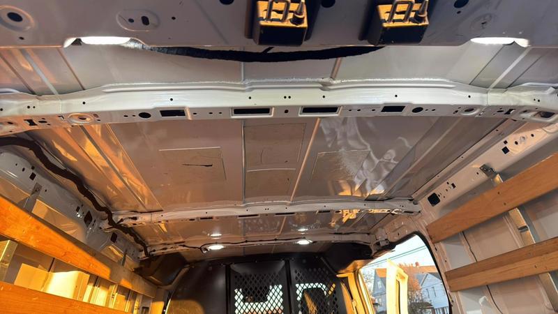 2018 Ford Transit Low Roof w/60/40 Side Door w/RWB Van 3D