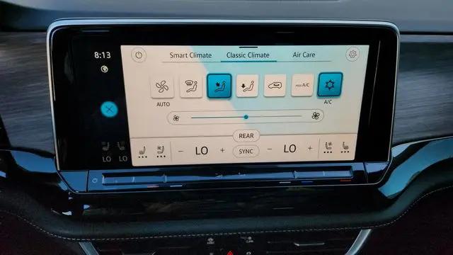 2025 Volkswagen Atlas 2.0T SEL