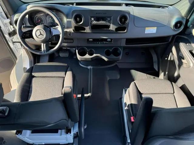 2025 Mercedes-Benz Sprinter 2500 High Roof 4-Cyl Diesel HO