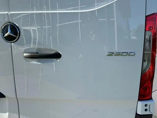 2025 Mercedes-Benz Sprinter 2500 High Roof 4-Cyl Diesel HO