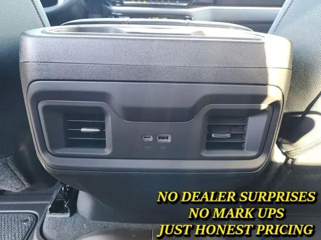2024 Chevrolet Silverado 1500 4WD Crew Cab Short Bed RST