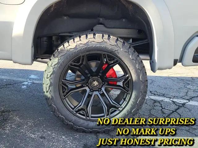 2024 Chevrolet Silverado 1500 4WD Crew Cab Short Bed RST