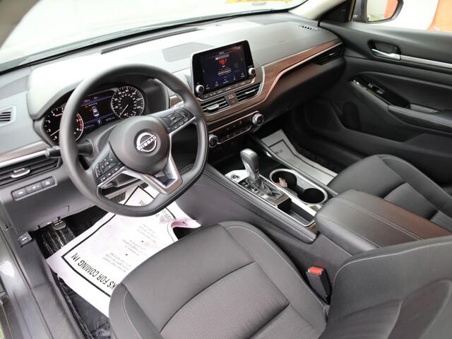 2023 Nissan Altima SV FWD