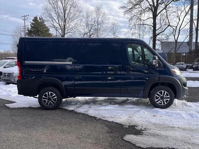 2025 RAM Ram ProMaster RAM PROMASTER 3500 SLT CARGO VAN LOW ROOF 136 WB