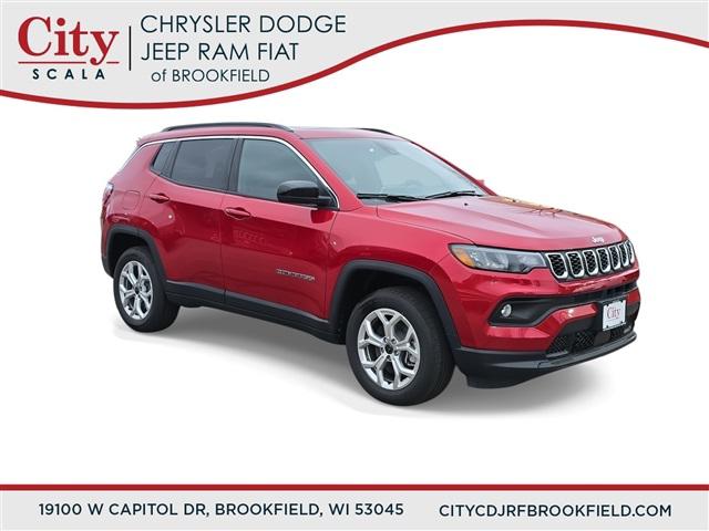 2025 Jeep Compass COMPASS LATITUDE 4X4