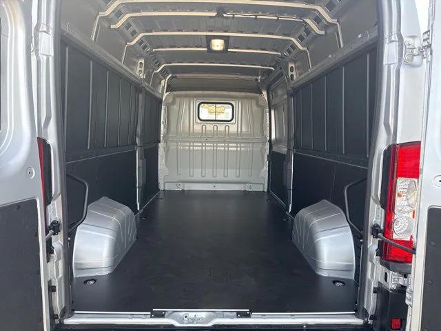 2025 Ram ProMaster Cargo Van SLT High Roof 159" WB