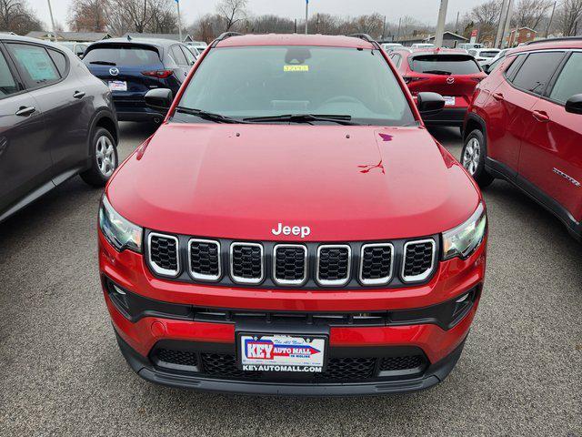 2025 Jeep Compass COMPASS LATITUDE 4X4