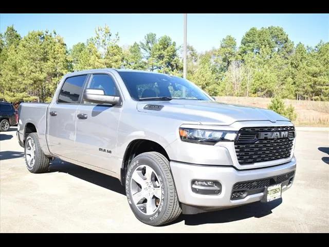 2025 RAM Ram 1500 RAM 1500 TRADESMAN CREW CAB 4X2 57 BOX