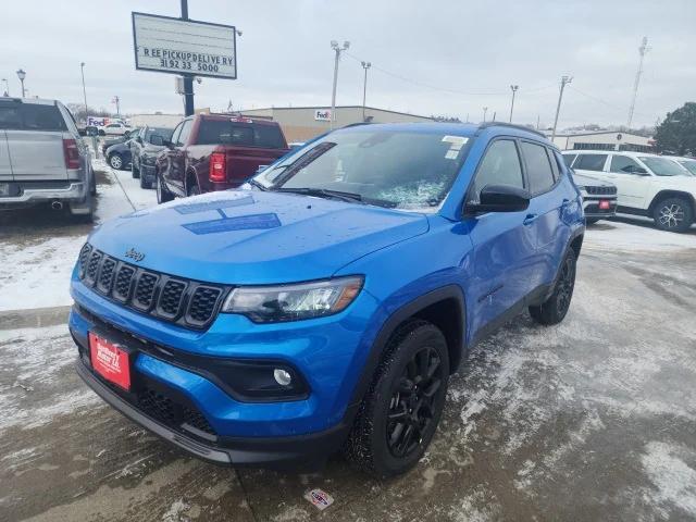 2025 Jeep Compass COMPASS LATITUDE 4X4