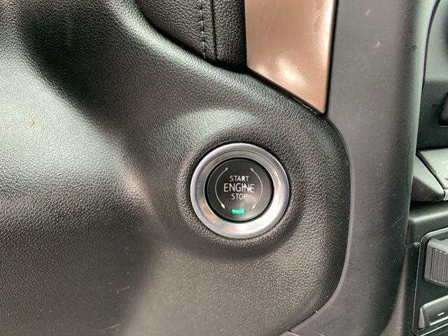 2020 Chevrolet Silverado 3500HD 4WD Crew Cab Standard Bed High Country
