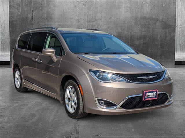 2018 Chrysler Pacifica Touring L Plus