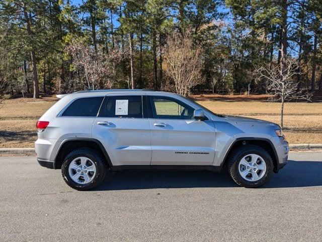 2017 Jeep Grand Cherokee Laredo 4x2