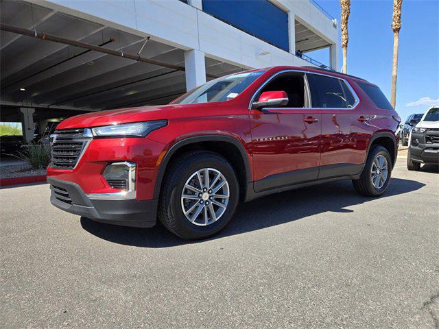 Used 2022 Chevrolet Traverse 1LT with VIN 1GNERGKW1NJ158992 for sale in Henderson, NV