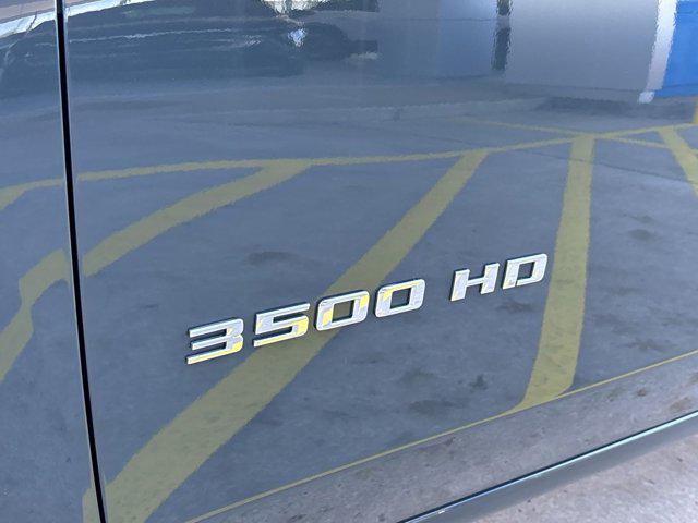 2025 Chevrolet Silverado 3500HD LT