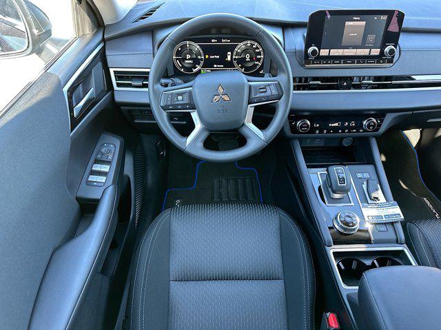 2025 Mitsubishi Outlander PHEV ES S-AWC