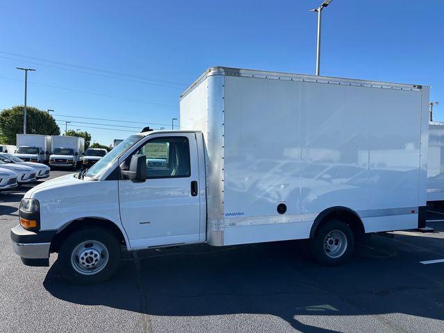 2024 GMC Savana Cutaway Work Van