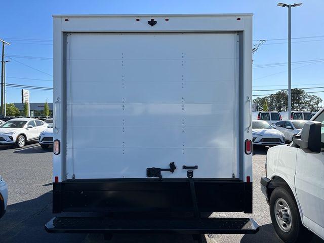 2024 GMC Savana Cutaway Work Van