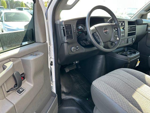 2024 GMC Savana Cutaway Work Van
