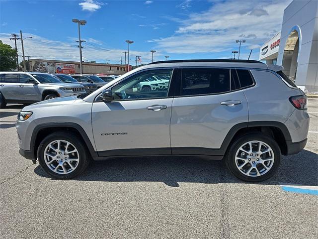 2022 Jeep Compass Latitude Lux 4x4
