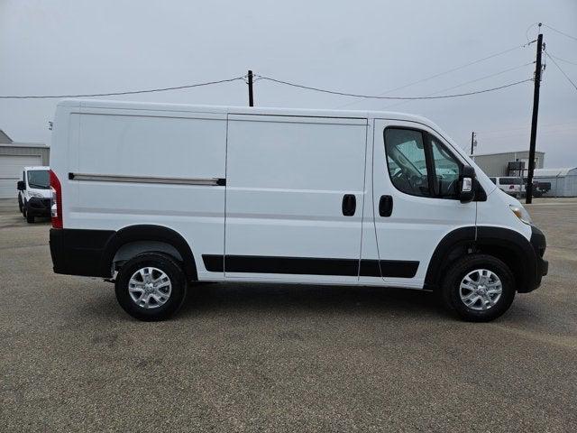 2025 RAM Ram ProMaster RAM PROMASTER 3500 SLT CARGO VAN LOW ROOF 136 WB