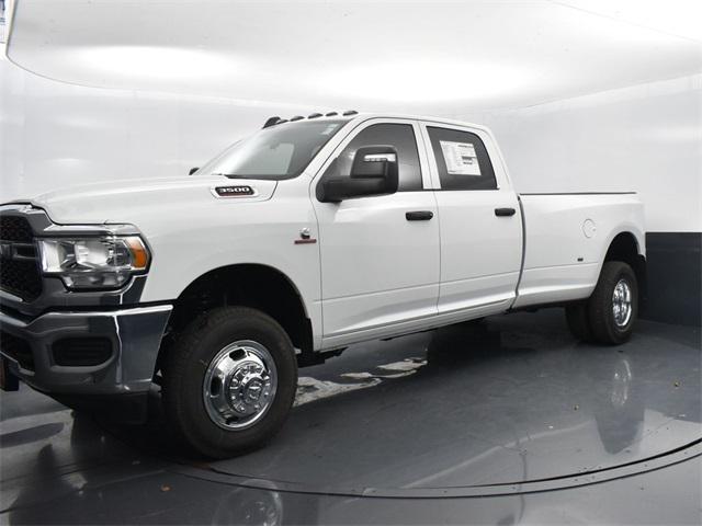 2024 RAM Ram 3500 RAM 3500 TRADESMAN CREW CAB 4X4 8 BOX