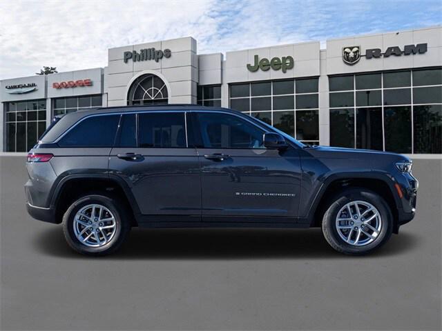 2025 Jeep Grand Cherokee GRAND CHEROKEE LAREDO X 4X2