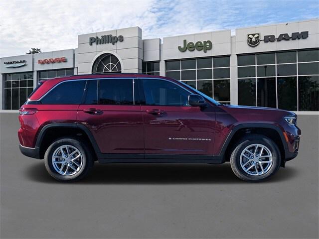 2025 Jeep Grand Cherokee GRAND CHEROKEE LAREDO X 4X2