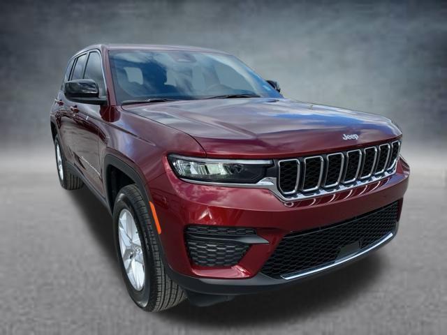 2025 Jeep Grand Cherokee GRAND CHEROKEE LAREDO X 4X4