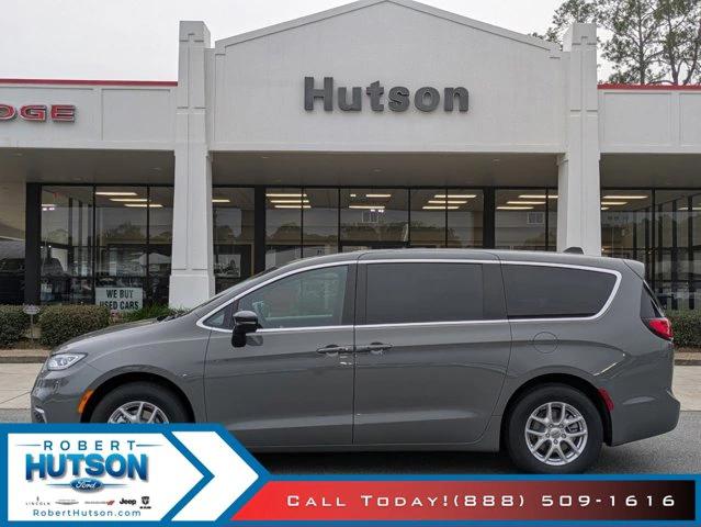 2025 Chrysler Pacifica PACIFICA SELECT