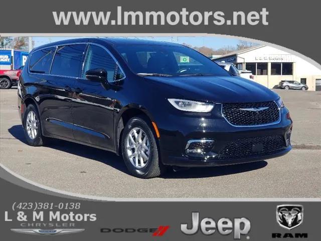 2025 Chrysler Pacifica PACIFICA SELECT