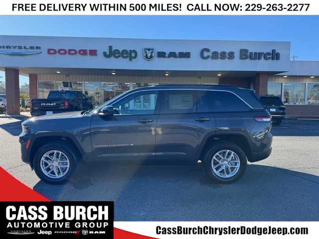 2025 Jeep Grand Cherokee GRAND CHEROKEE LAREDO X 4X2