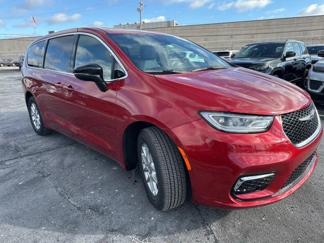 2025 Chrysler Pacifica PACIFICA SELECT