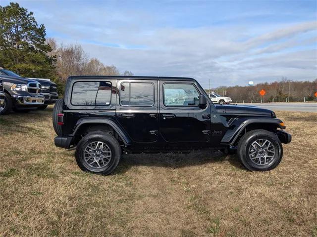 2025 Jeep Wrangler WRANGLER 4-DOOR SAHARA
