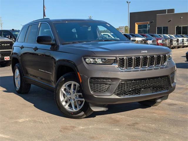 2025 Jeep Grand Cherokee GRAND CHEROKEE LAREDO X 4X2