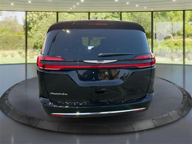 2025 Chrysler Pacifica PACIFICA SELECT