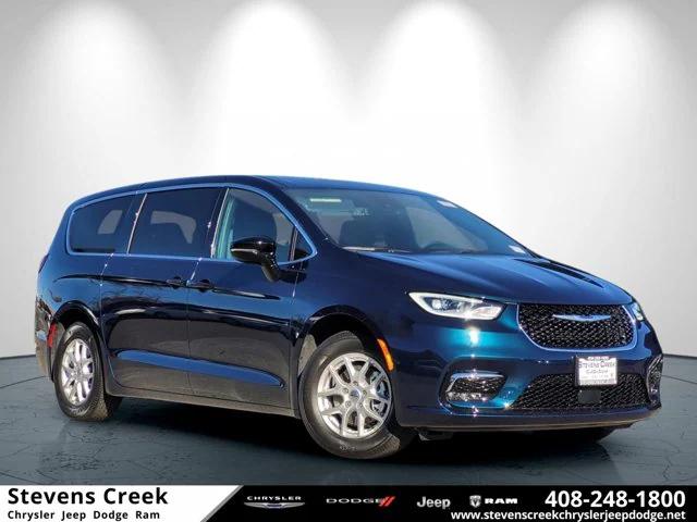 2025 Chrysler Pacifica PACIFICA SELECT
