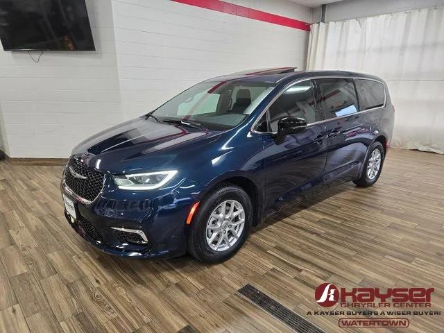 2025 Chrysler Pacifica PACIFICA SELECT
