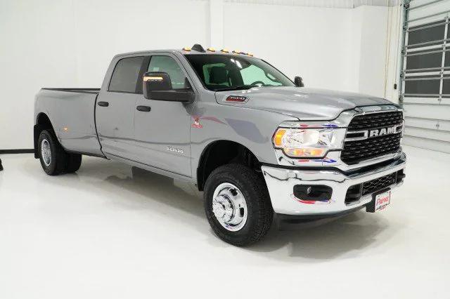 2024 RAM Ram 3500 RAM 3500 LONE STAR CREW CAB 4X4 8 BOX