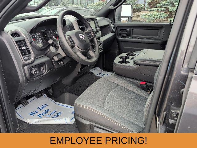 2024 RAM Ram 2500 RAM 2500 TRADESMAN CREW CAB 4X4 8 BOX